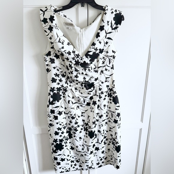 Kay Unger Satin Sleeveless Sheath Floral Black/ White Dress Portrait Collar 12 - Picture 11 of 11